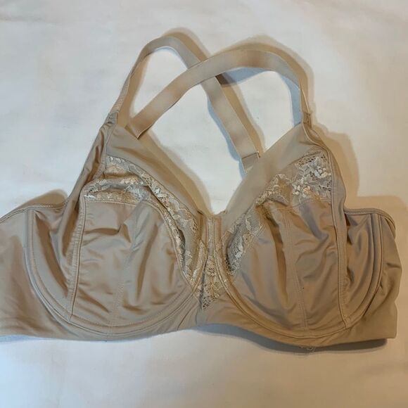Bali size 40 DD underwire nude color bra with no padding - Picture 1 of 7